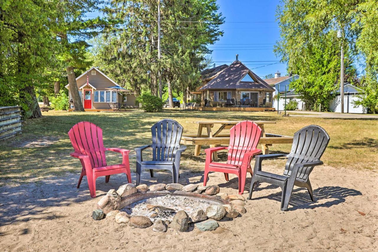 Quaint Studio With Shared Beach Walk To Suttons Bay Екстериор снимка